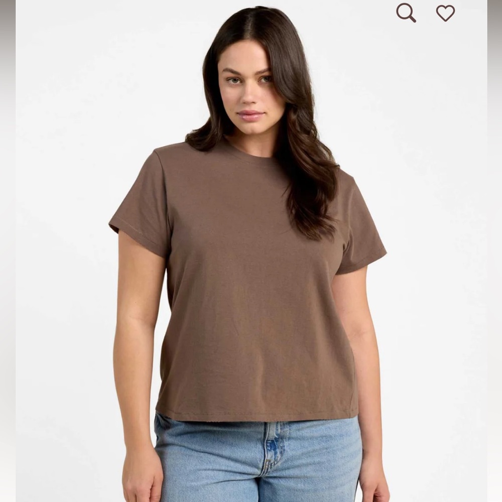 Nuuds mocha vintage Cotten every day tshirt small